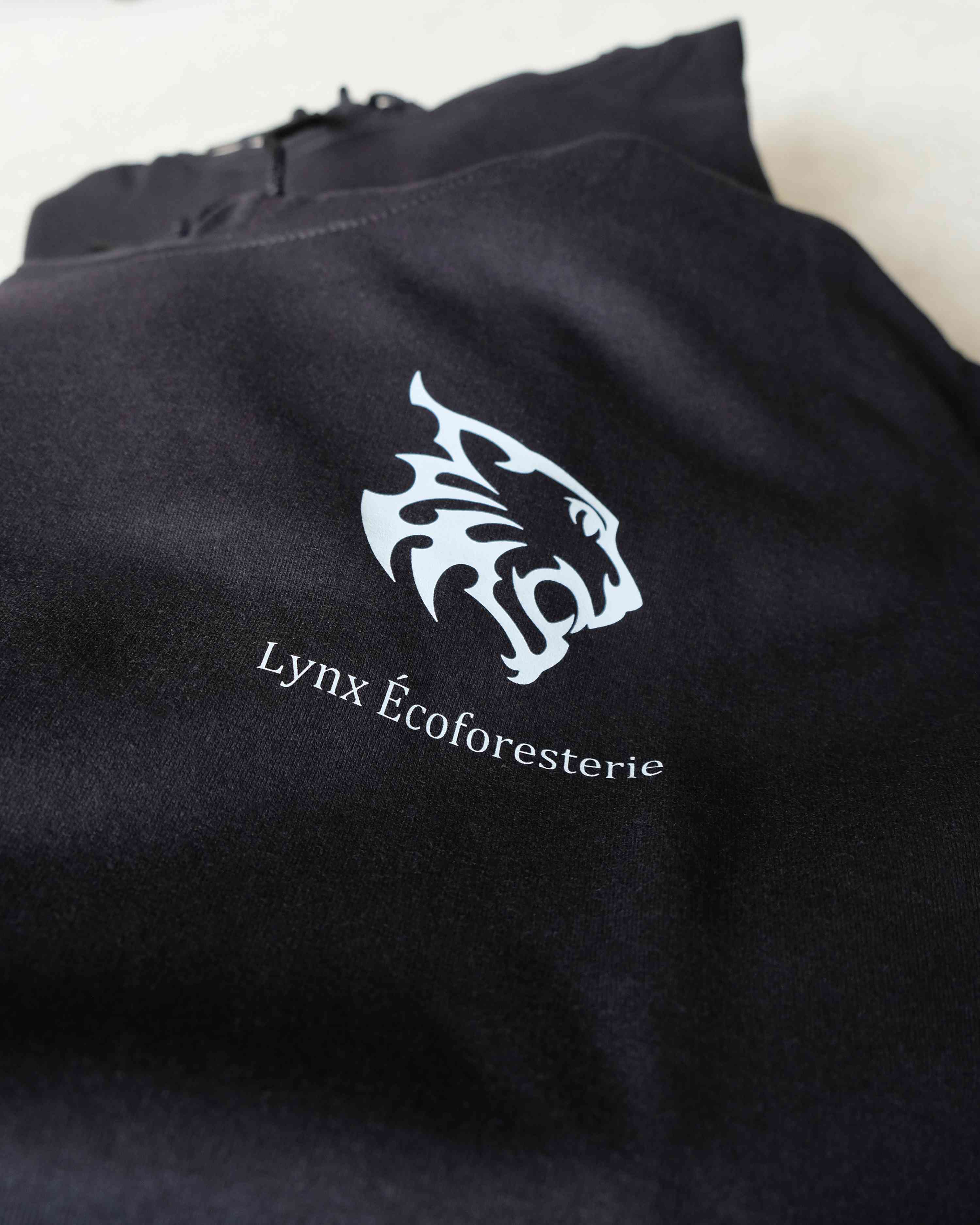 Lynx Écoforesterie — Impression + Broderie, détail 2