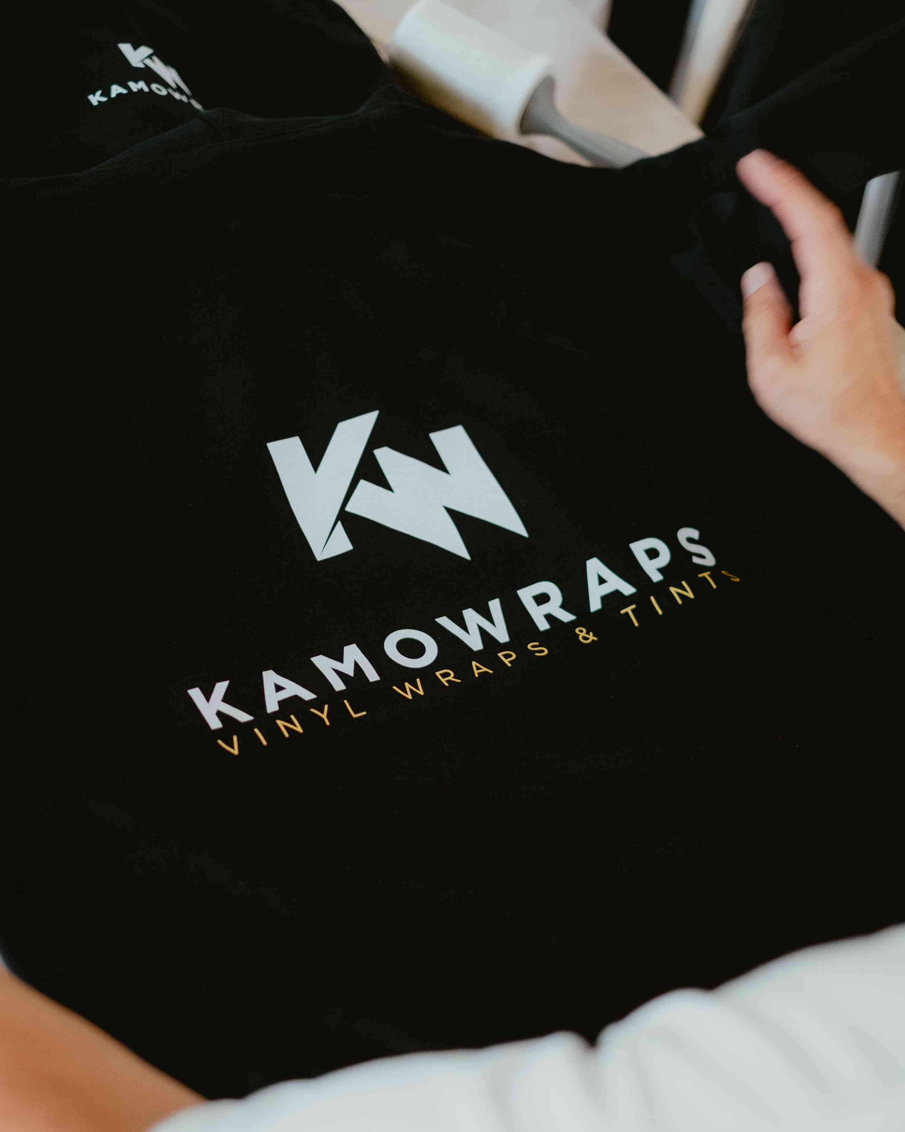 KAMOWRAPS — Broderie + Impression sur Hoodies, t-shirts, casquettes, Montréal